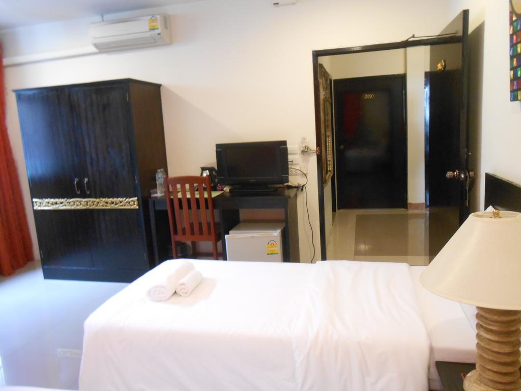 The Bang Khun Phrom Suites Bangkok Bilik gambar
