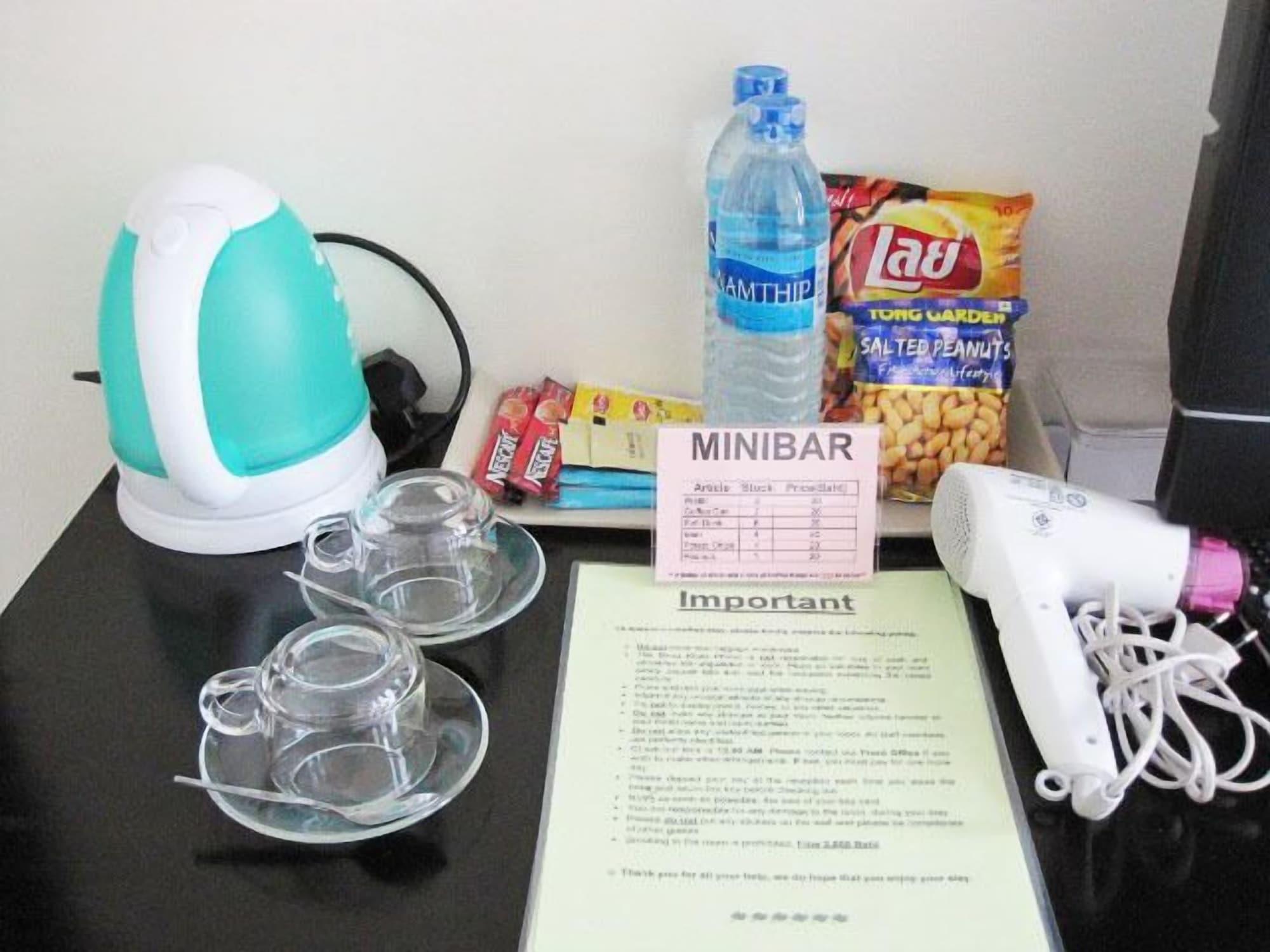 The Bang Khun Phrom Suites Bangkok Luaran gambar